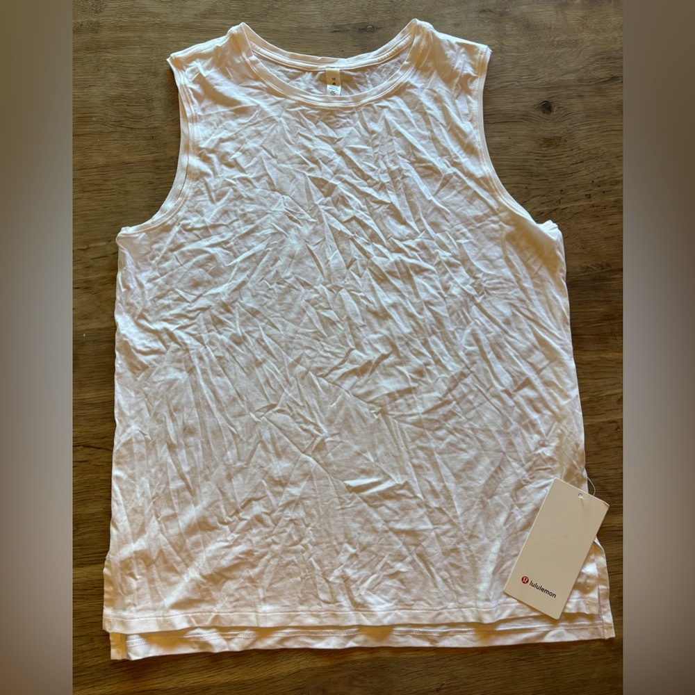 Lululemon White Love Sleeveless Tank sizes 8 and 10– NWT